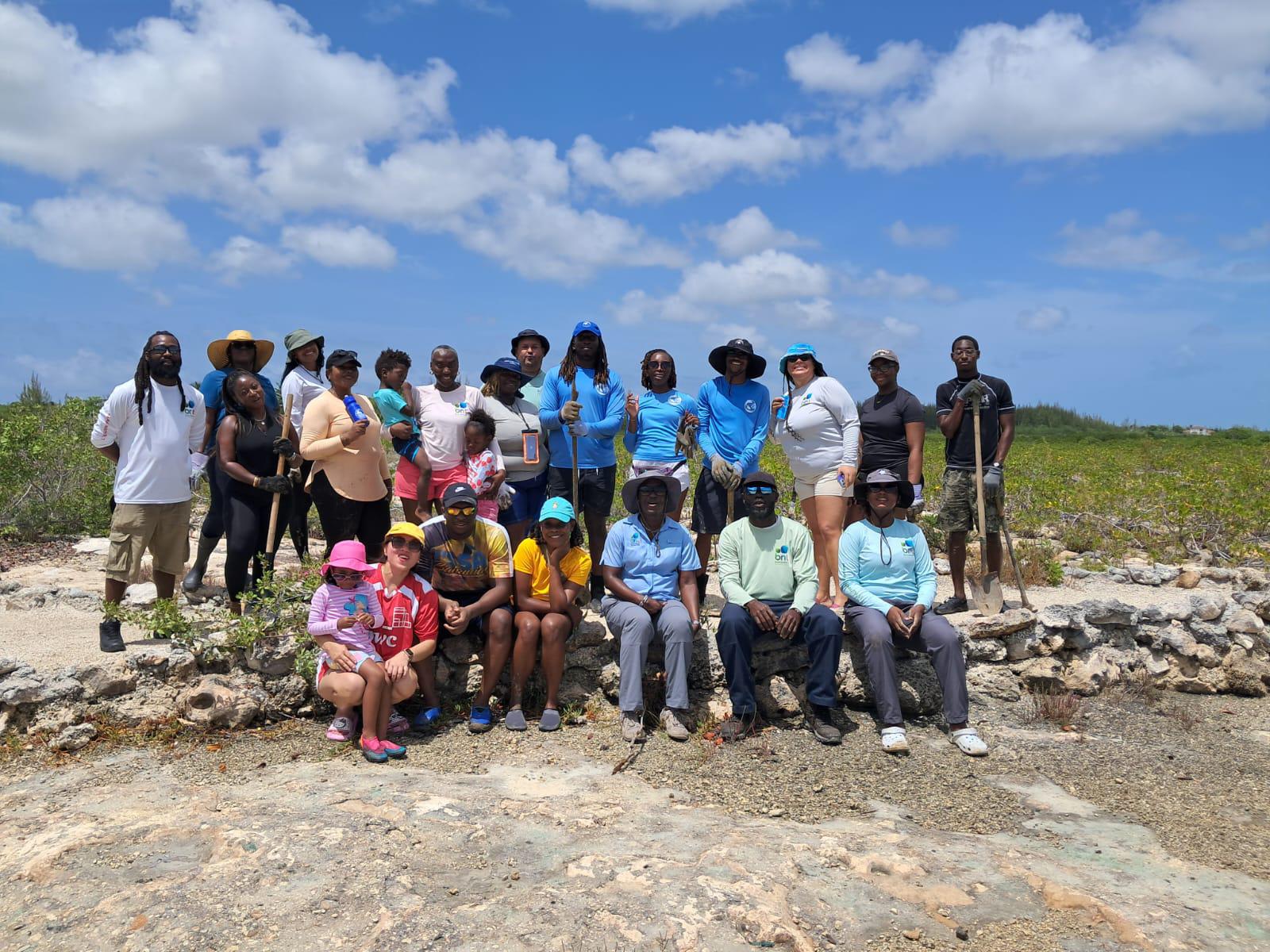 Group photo of BNT and Atlantis volunteers
